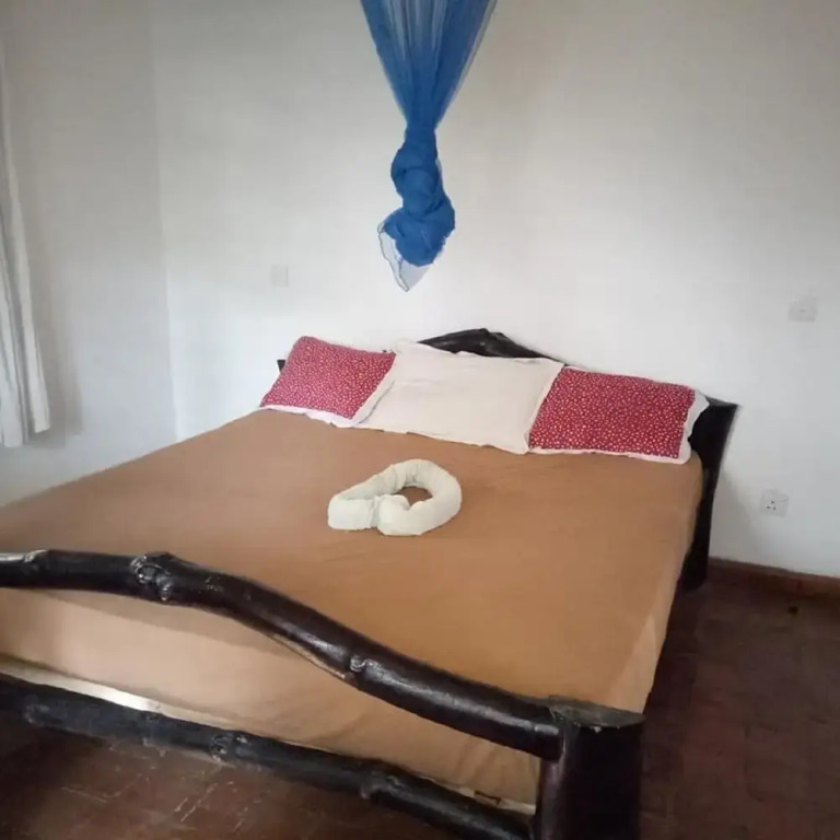 Курортный Отель Travellers Inn Resort Malindi