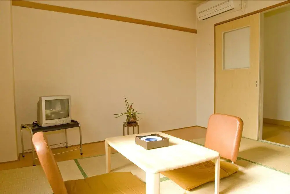 Aoi Hotel