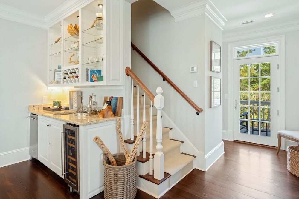 718 Collins Meadow Drive 6 Bedroom Home