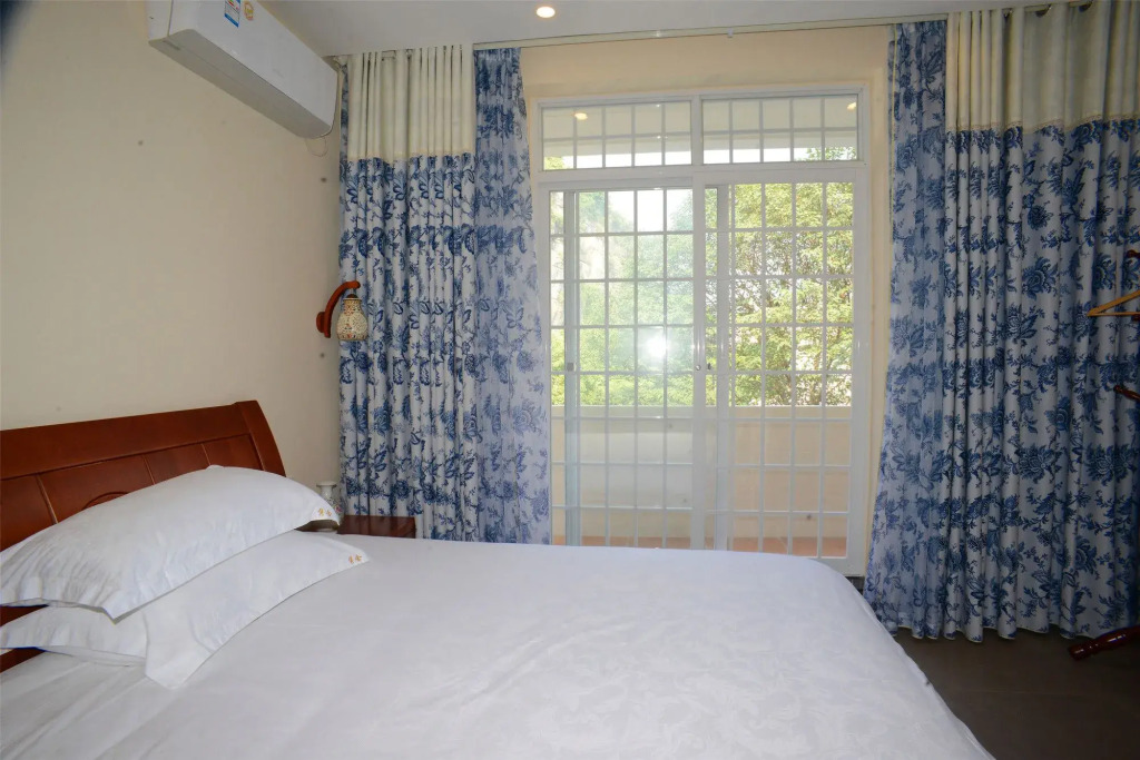 Junshe Boutique Guest House-Complementary pick up servie for a 3-night stay in a deluxe room