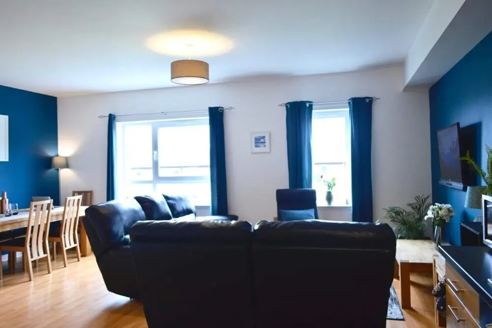 Beautiful Edinburgh Flat With 2 King Bedrooms