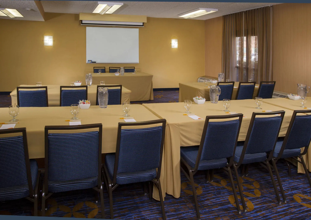Courtyard By Marriott Baltimore Hunt Valley