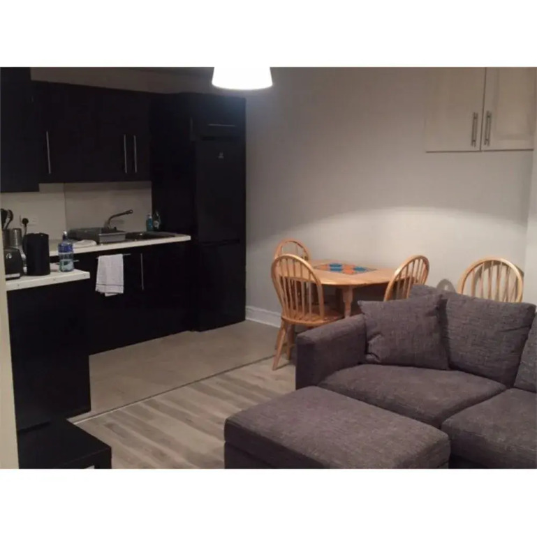 1 Hogans SQ