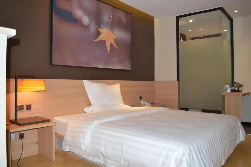 Suzhou Luzhi Riverside Inn Hostel