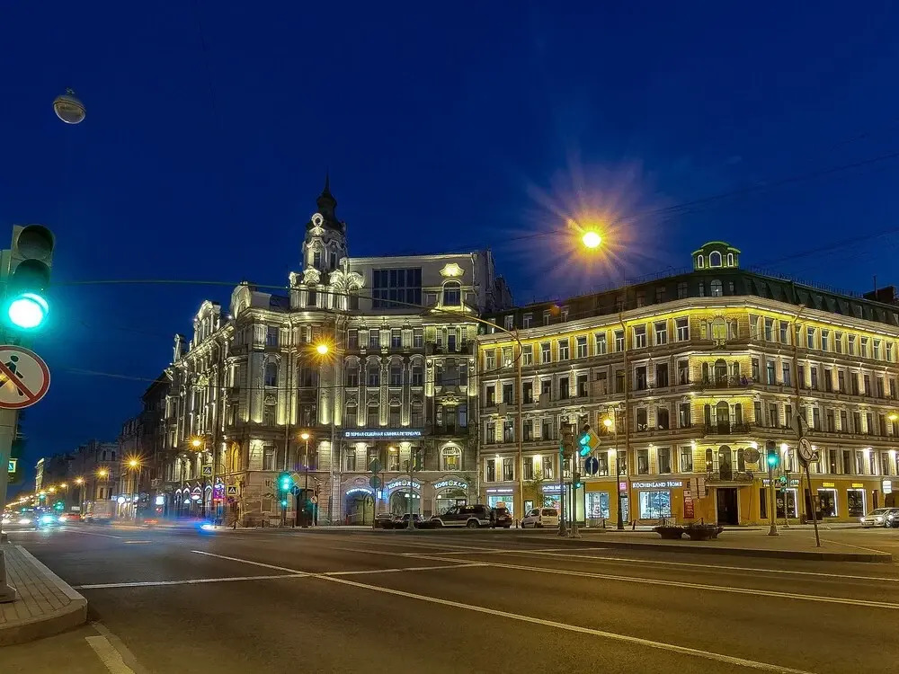 Apartment on Kamennoostrovskiy p17
