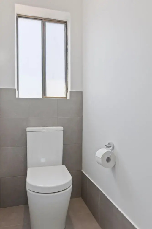 Elegant 3-bed Home From Sunny Glenelg Beach