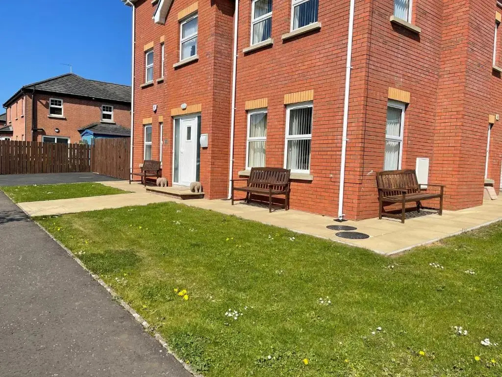 Luxury Portrush Holiday Homes - The Grove, Portrush Sleeps 14 - 6 bedrooms