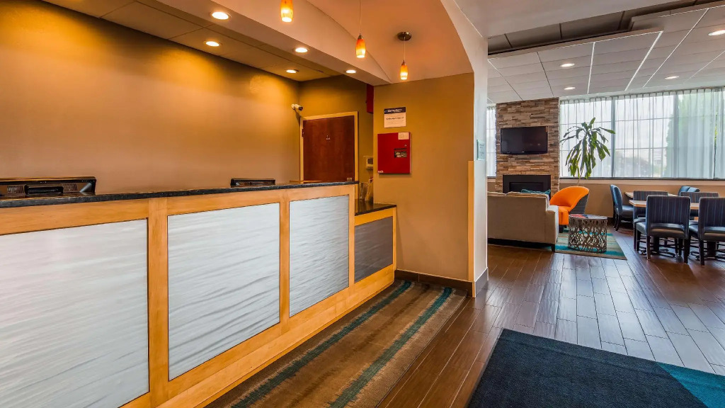 Best Western Hartford Hotel and Suites