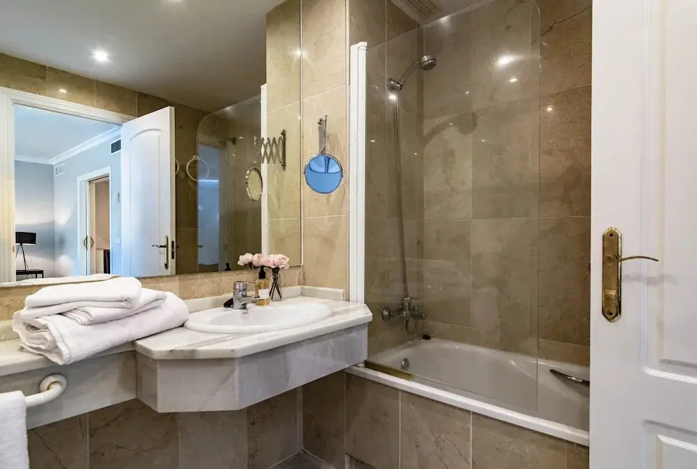 GB - Stylish Apartment near San Pedro Beach