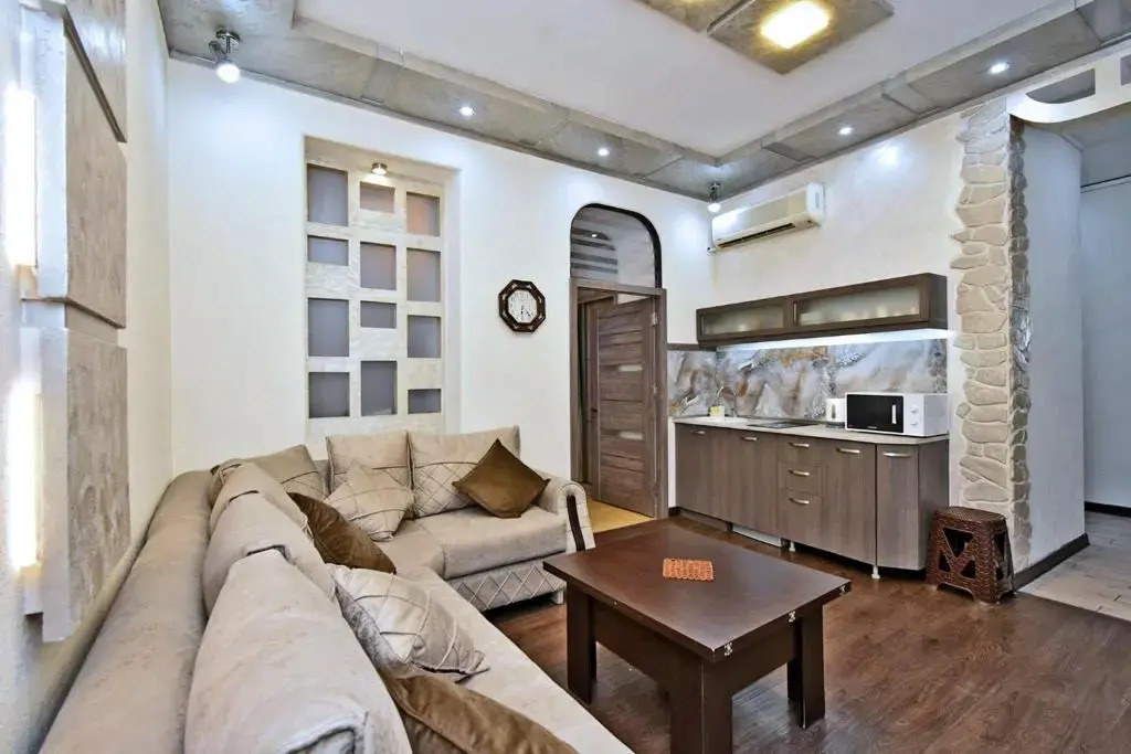 Apart House in Yerevan Mashtots Avenue
