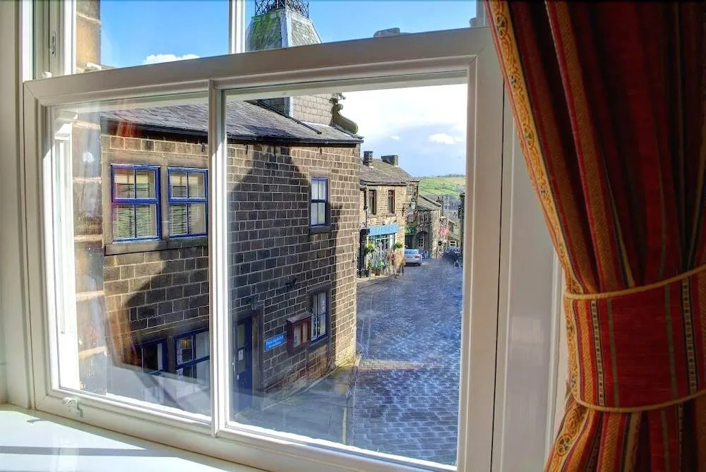 The Old White Lion Hotel