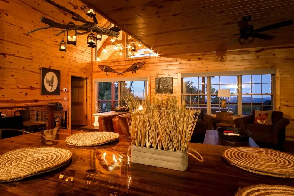 Woodsy Retreat w/ Fire Pit & Resort Amenities