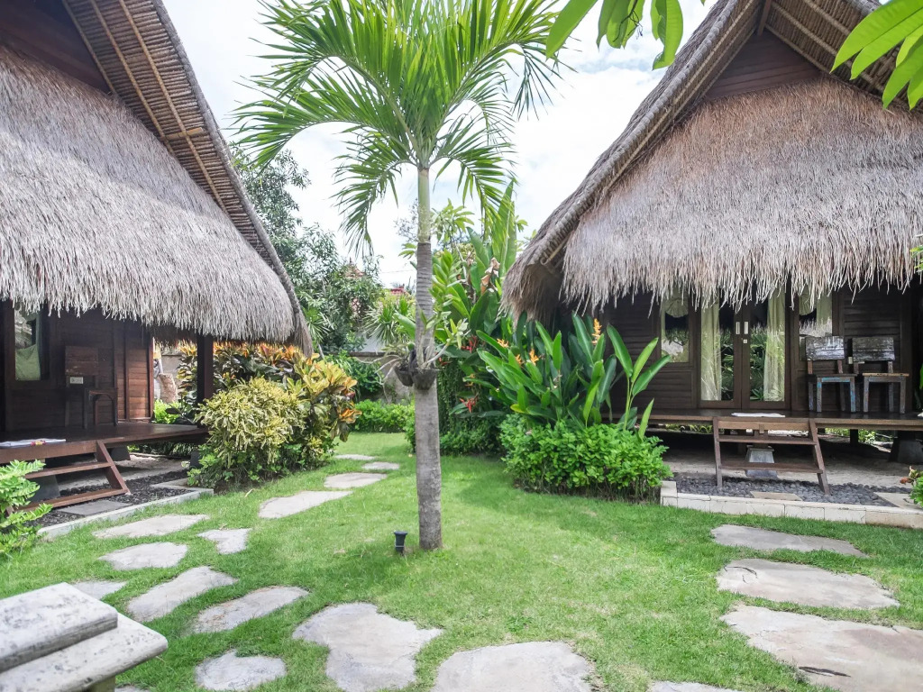 TS Hut Lembongan