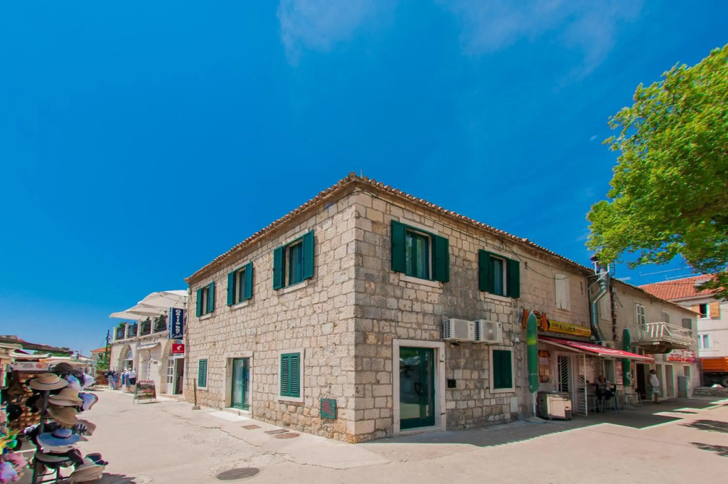 Bazzar Apartments