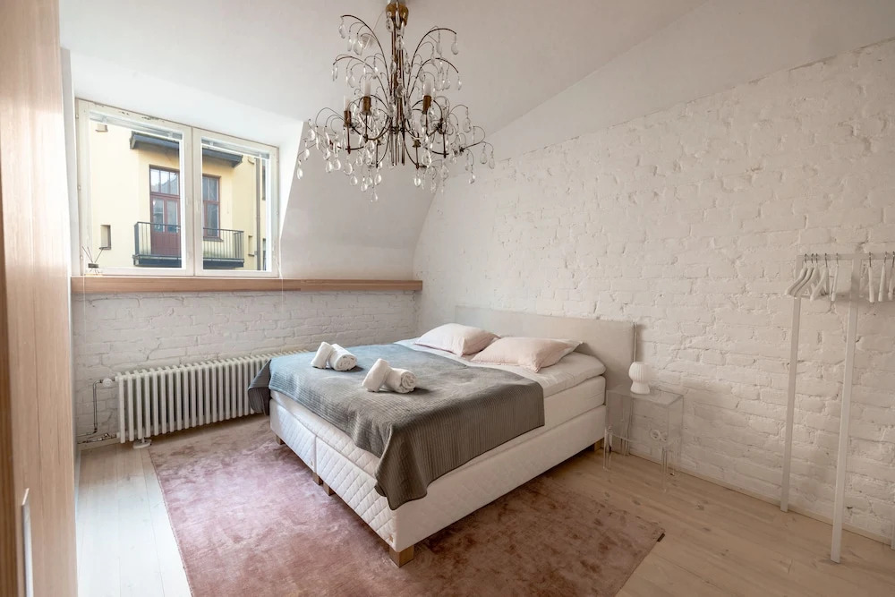 2ndhomes Luminous 2BR Loft House w Sauna