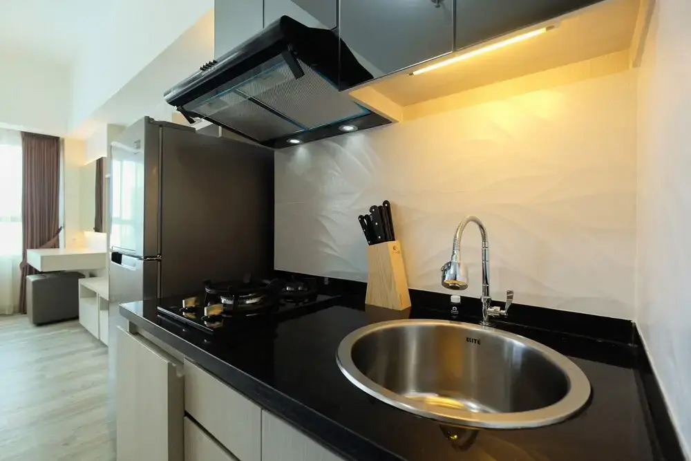 Comfortable and Good Place Studio Apartment Springlake Summarecon Bekasi By Travelio