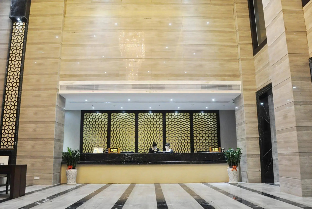Campanile Hotel (Shenzhen Longcheng Plaza Metro Station)