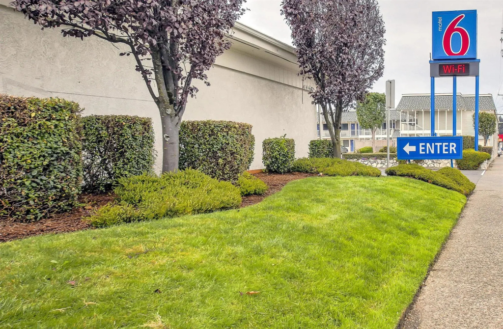 Motel 6-Coos Bay, OR