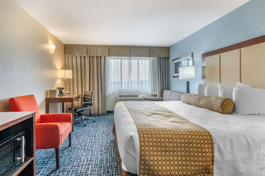 Best Western On the River