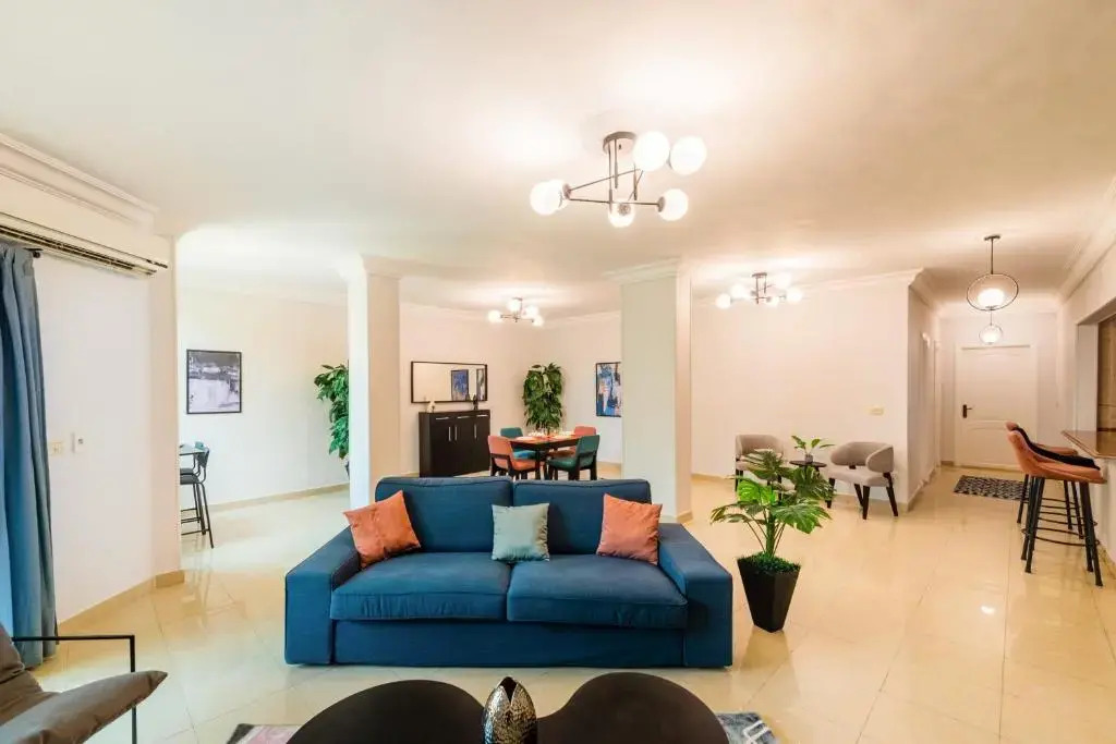 Distinct & Decent 2 BDR Apt Steps From Nightlife and Airport