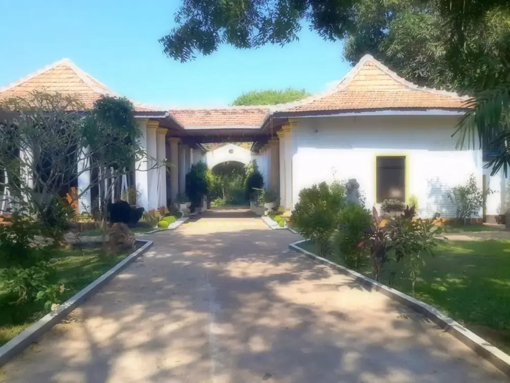 Aquarius Resort