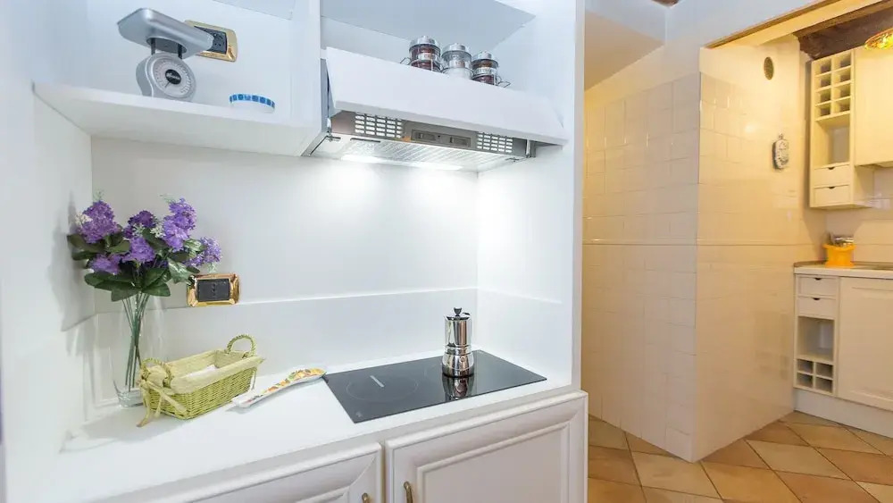 Rental in Rome Falegnami