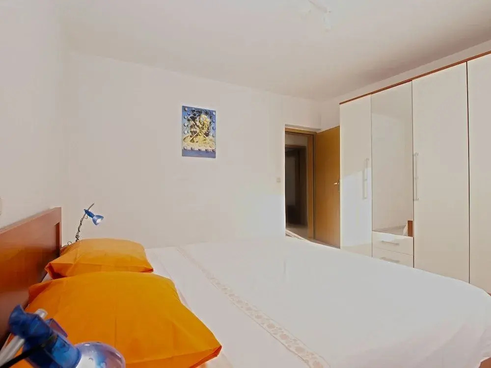 Apartment 1481