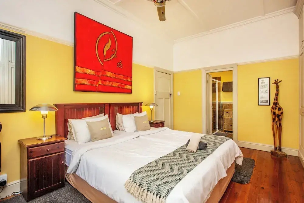 Toms Guest House