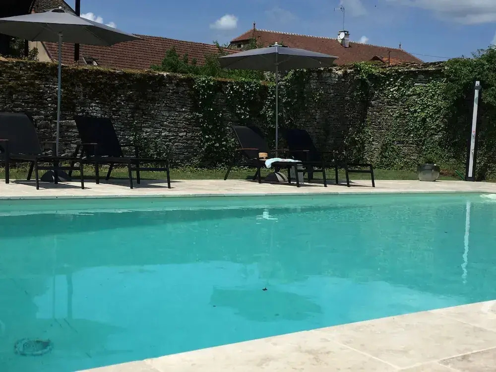 LHote Antique - MAISON DHOTE- 4 Suites avec cuisine