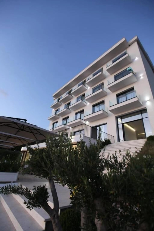 Swiss Rivage Hotel