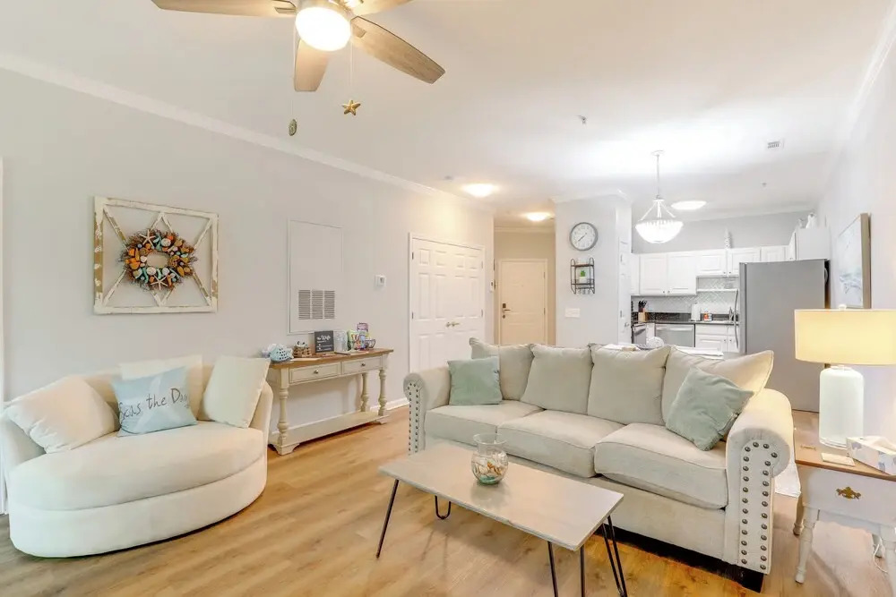 < 2 Mi to Beach: Savannah Shores Resort Condo!