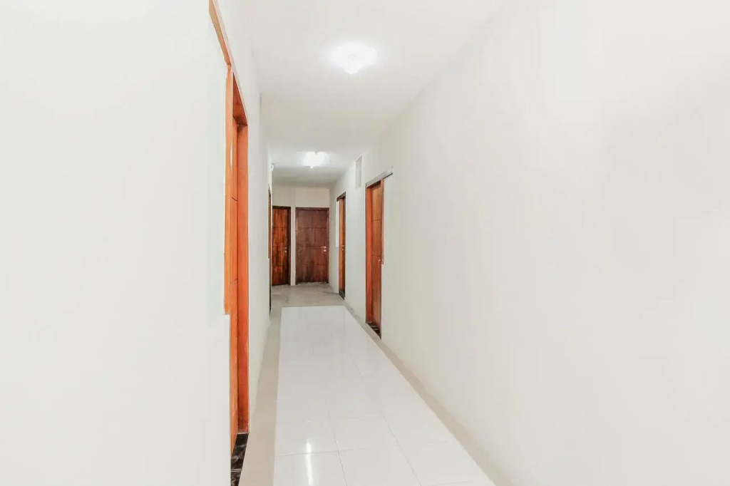 OYO 168 K-15 Residence