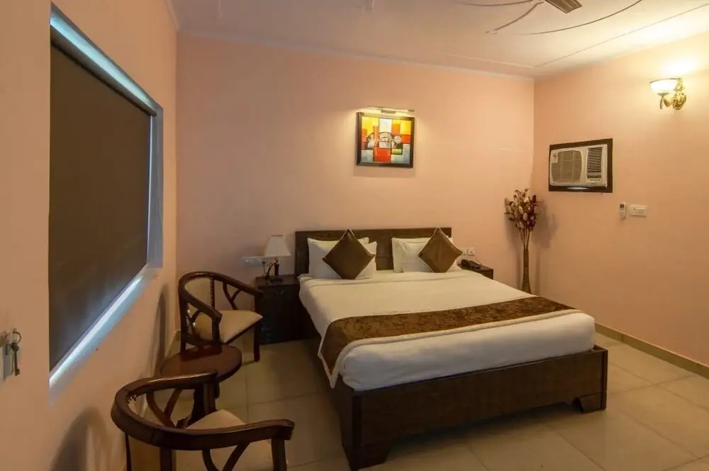 D Clarks Inn -Jim Corbett
