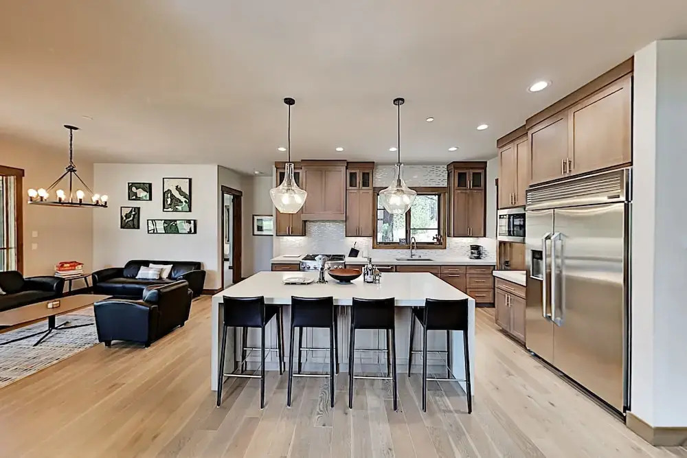 Spacious W/ Chefs Kitchen & 3-car Garage 4 Bedroom Home