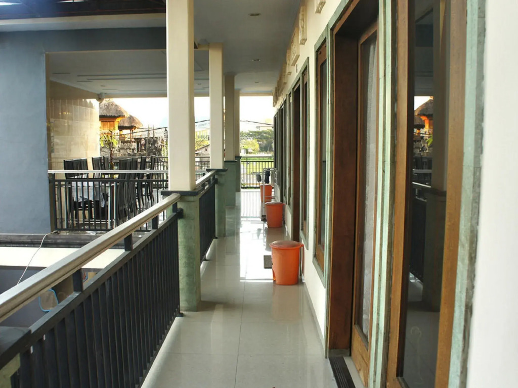 Agus Guest house Sunset Road