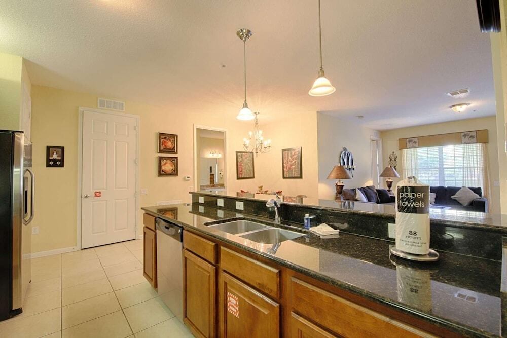 3 BR Condo with corner Lanai - NPM 8793