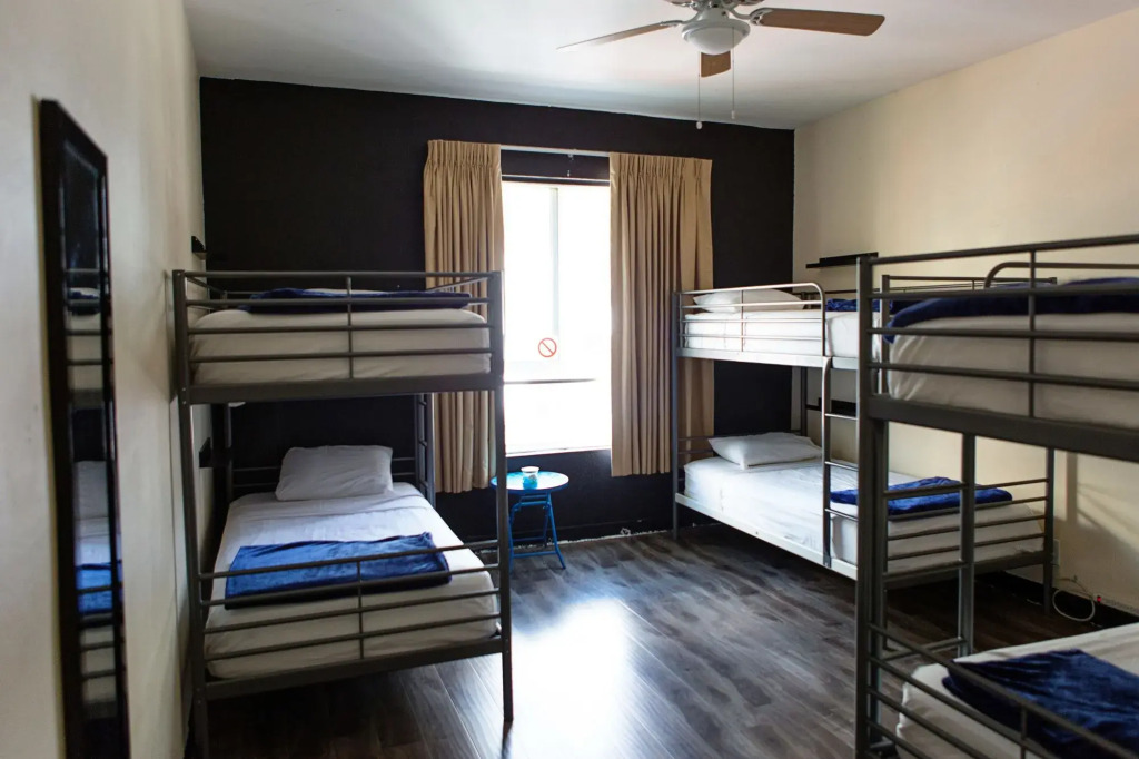 Samesun Hollywood Hotel & Hostel