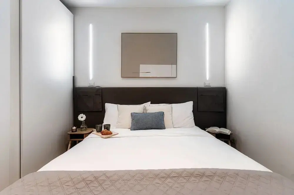 Rafael White Home