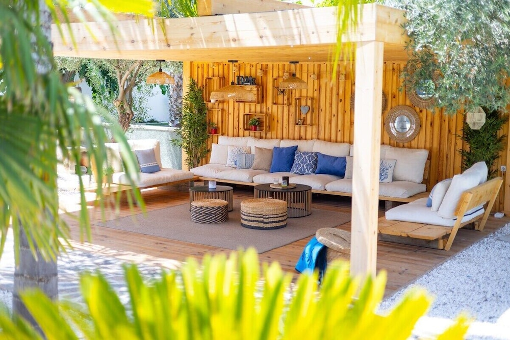 WaterWheel Villa by Fidalsa