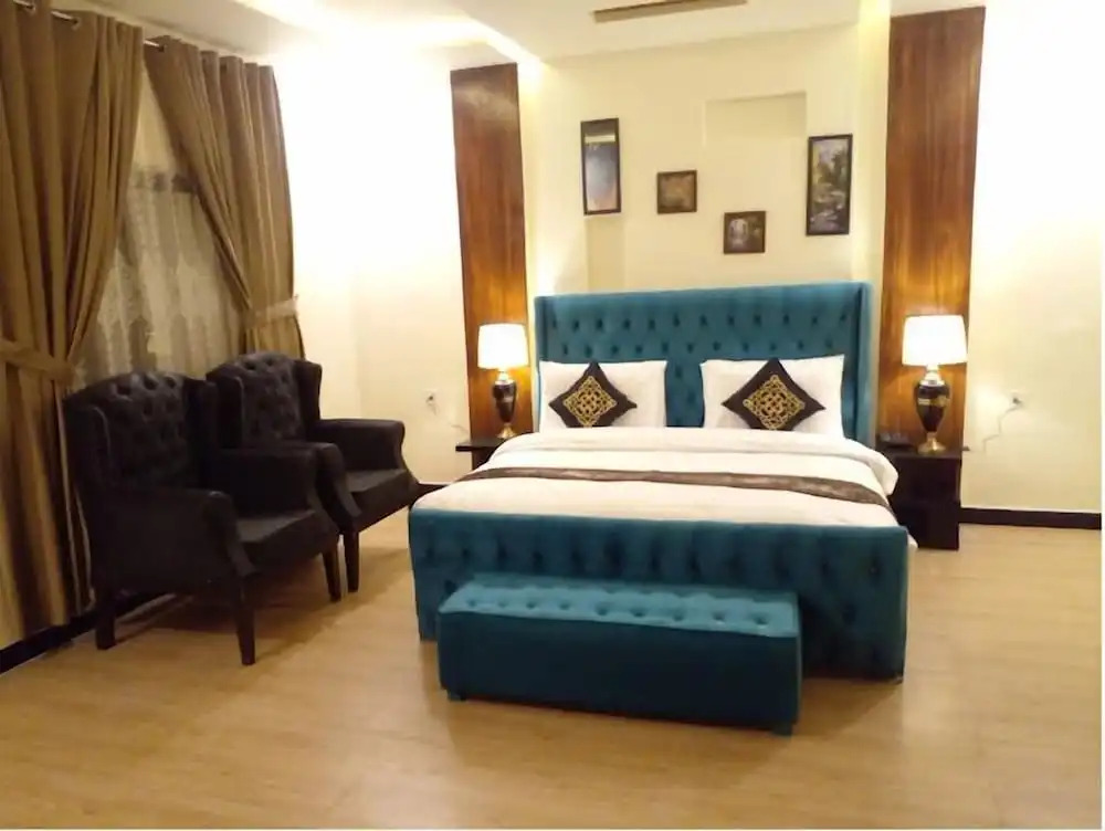 The Corporate Lodges Hotel by Khan Familia Travels