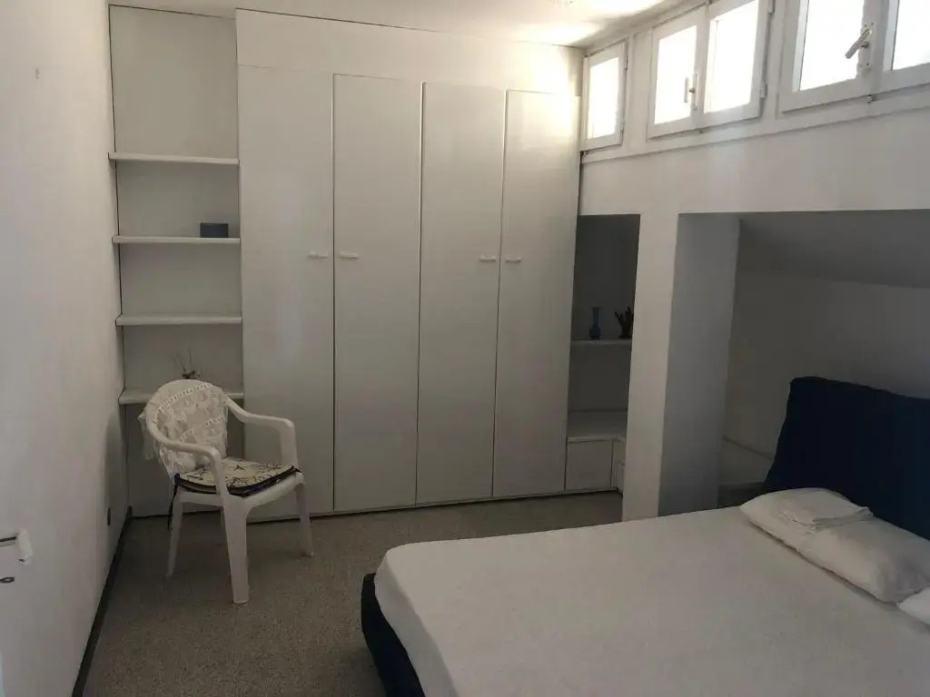 Sestri AR122 Executive Penthouse