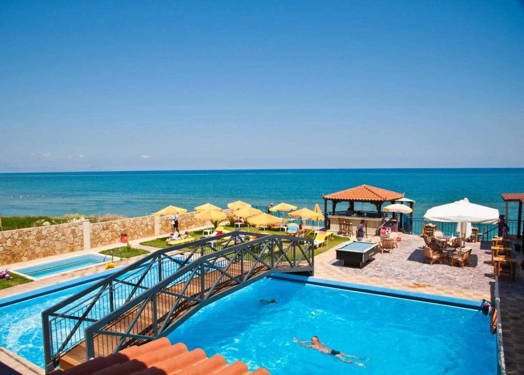 Ekavi Hotel
