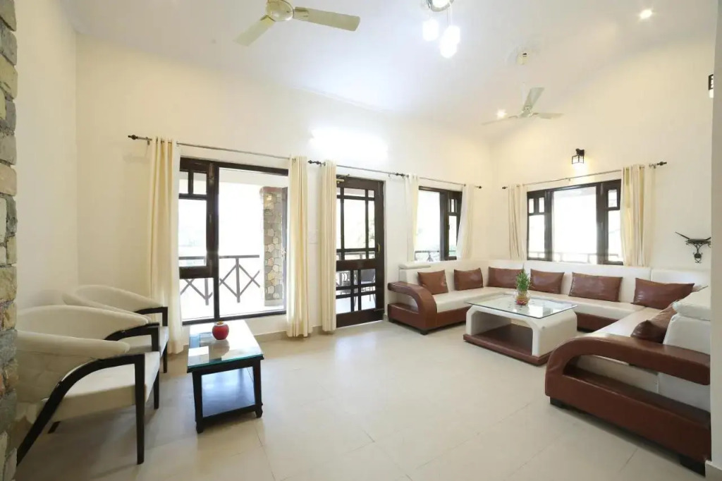 Ghughuti Baasa Home Stay, Dehradun