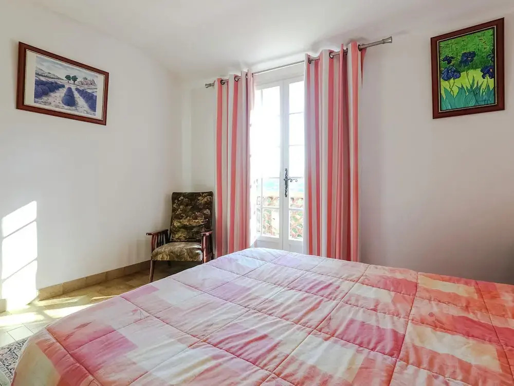 Holiday Home in Bormes Near Beaches & Pool