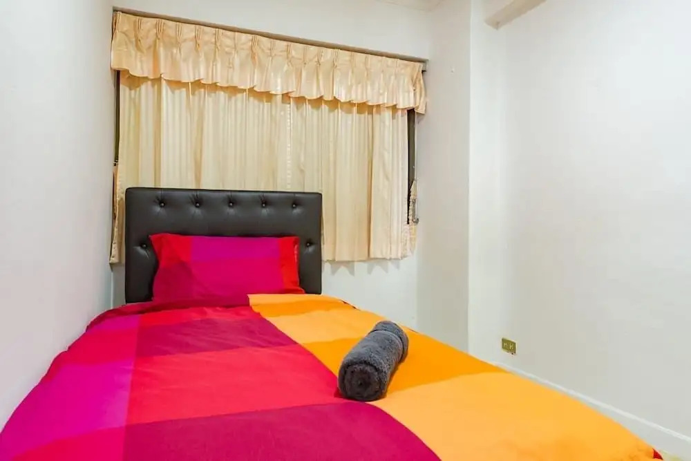 Trendy 2 BR in Thonglor by Pat
