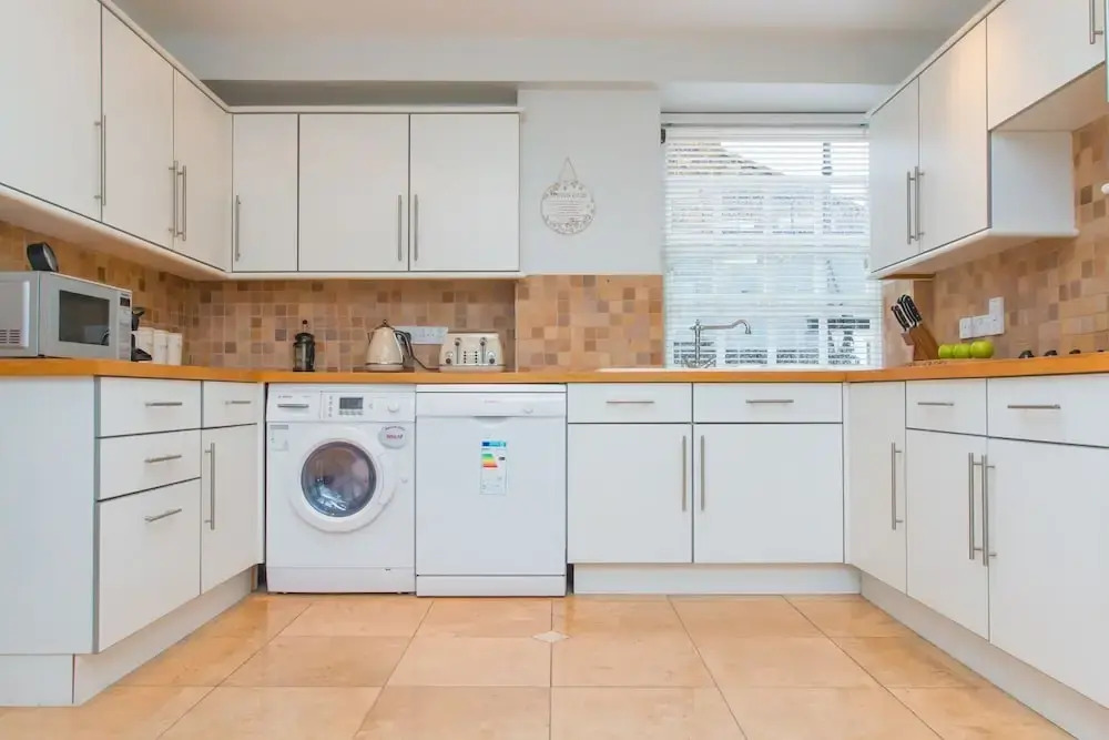 Audley Street Apartment