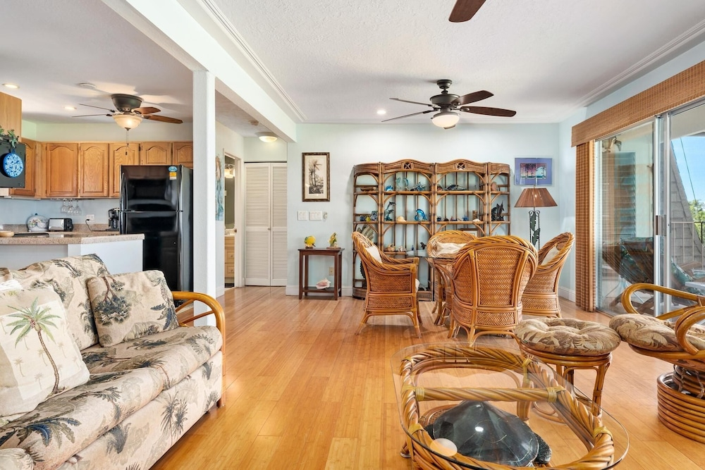 Big Island Keauhou Akahi #311 1 Bedroom Home