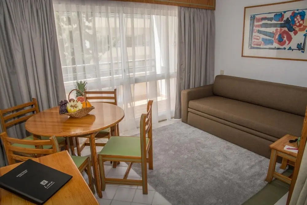 Exciting 1 Bedroom Aparthotel