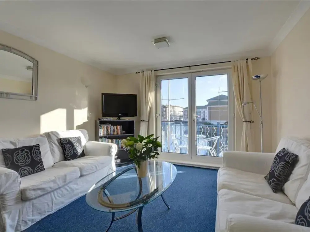 Cozy Apartment in Brighton near Sea