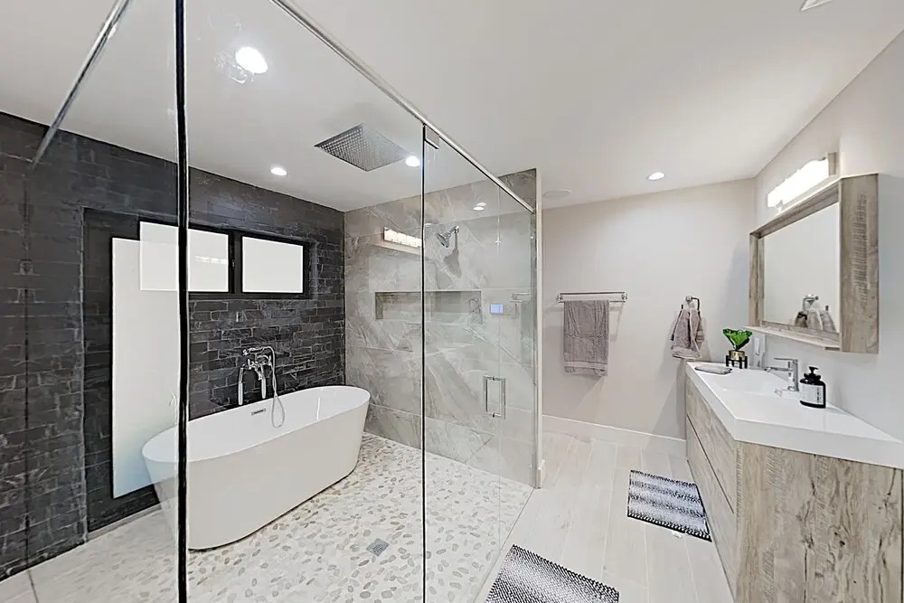 New Listing! Singer Island Stunner W/ Pool 3 Bedroom Home